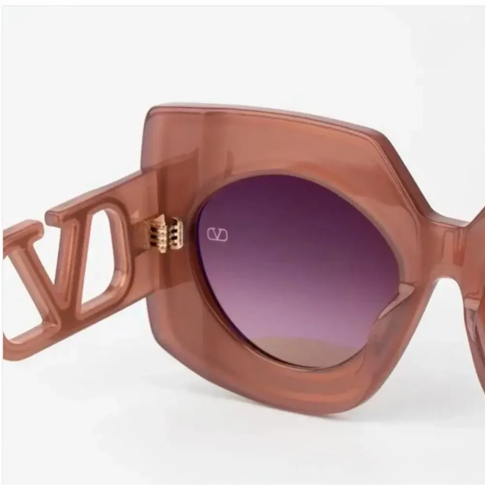 New! Valentino V SOUL VLS 127B Designer Brown Sunglasses, Authentic